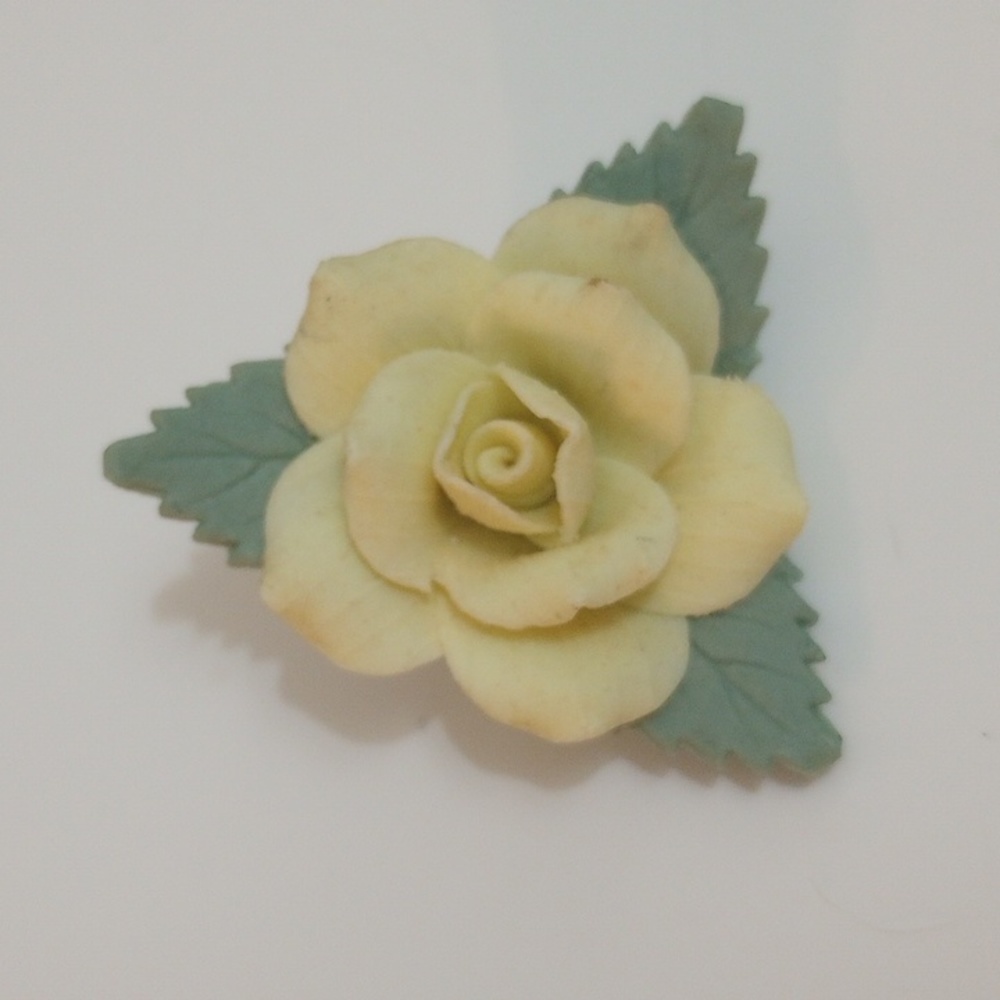 Vintage porcelain ceramic China Yellow Rose Brooch, English style.